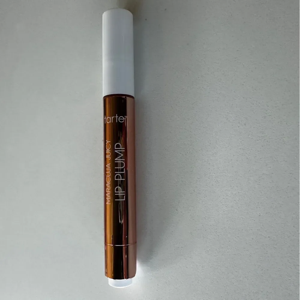 NWOB Full Size Tarte Maracuja Juicy Lip Plump in Forget Me Not